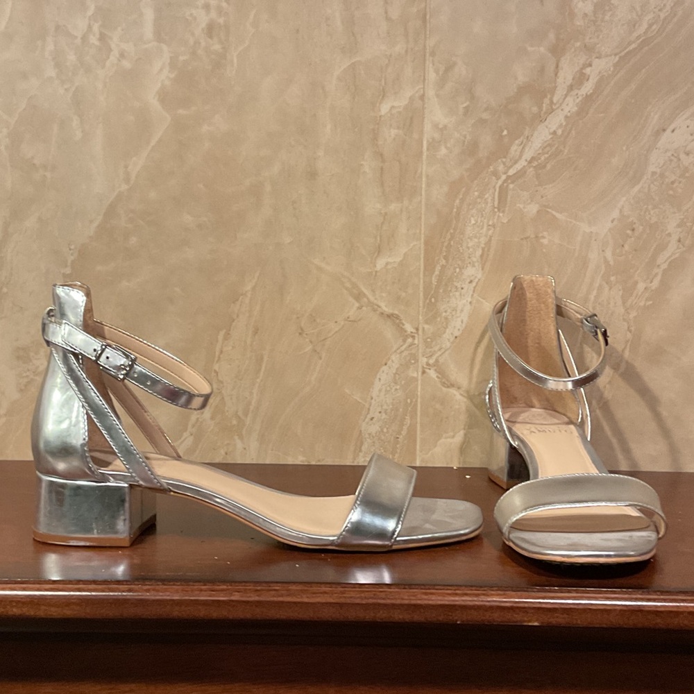 Vince Camuto Silver Block Heel Sandals, Size 7M